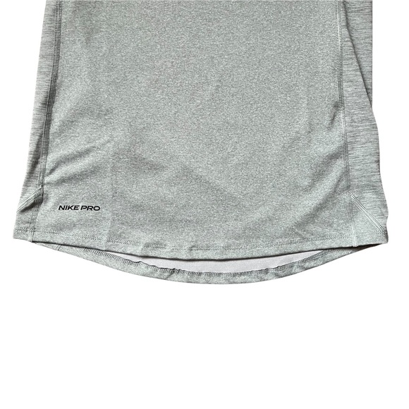 💥3 for $30💥 NWT Nike Dri Fit Workout Shirt - Picture 4 of 6